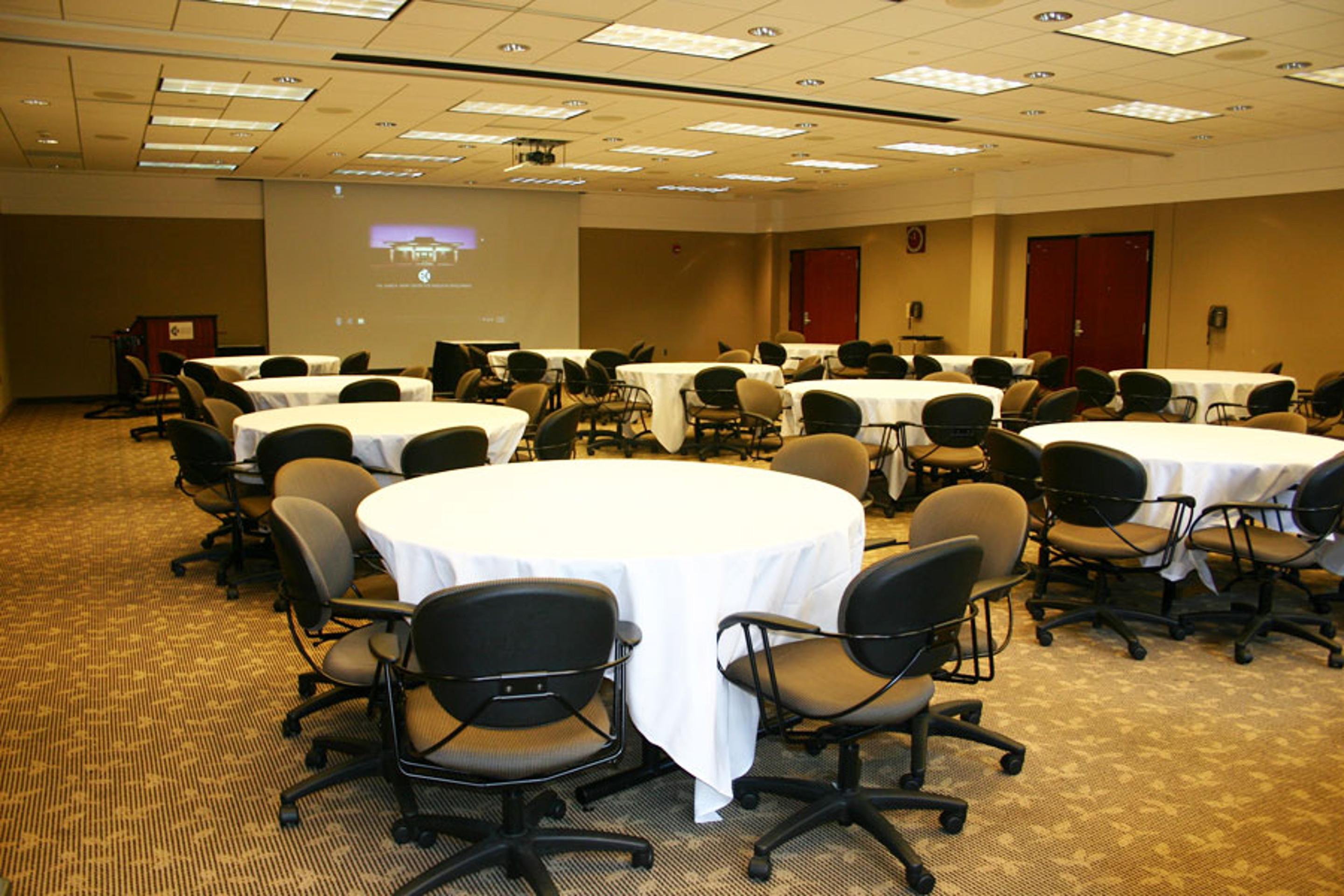 Candlewood Suites East Lansing By Ihg Exterior photo