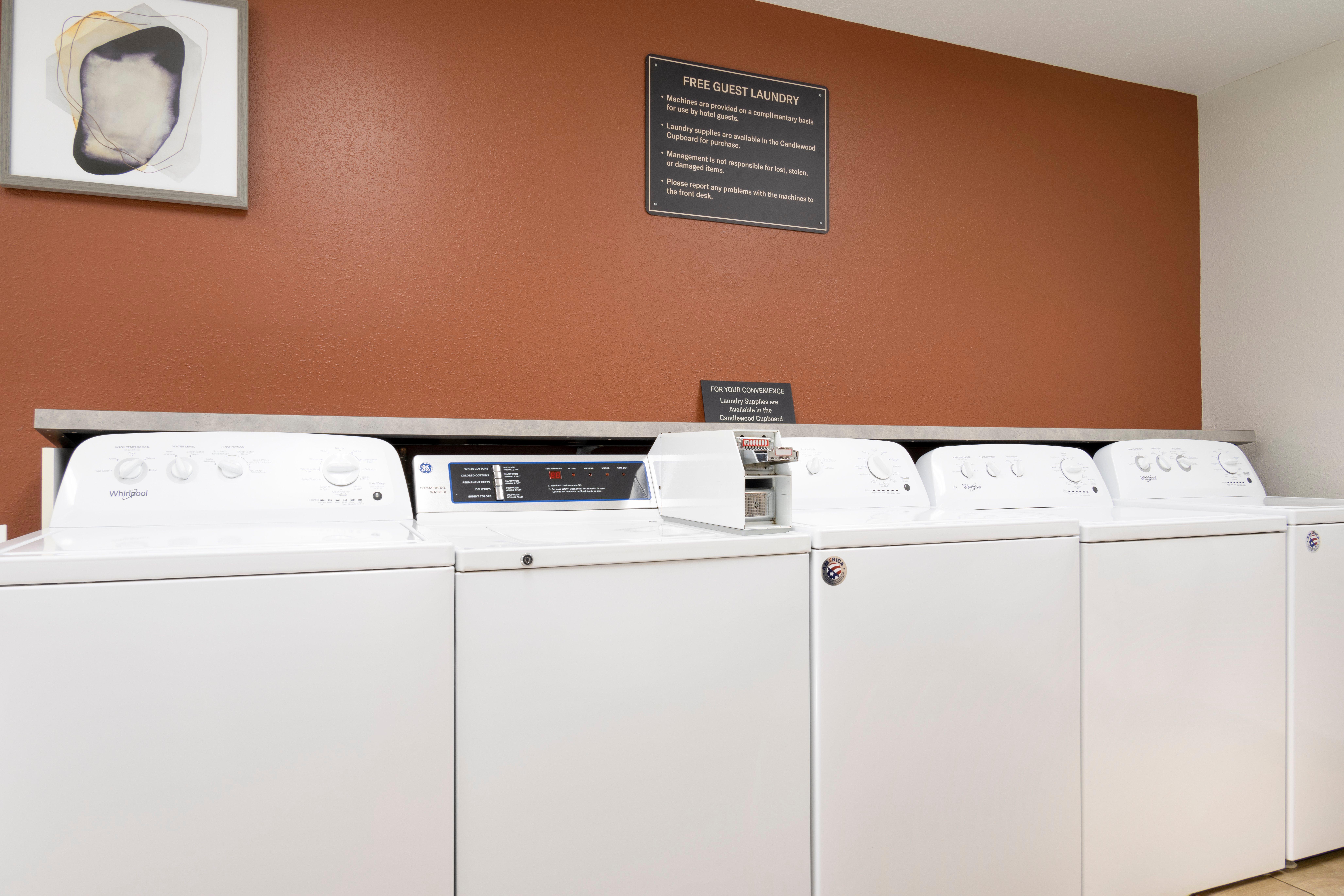 Candlewood Suites East Lansing By Ihg Exterior photo